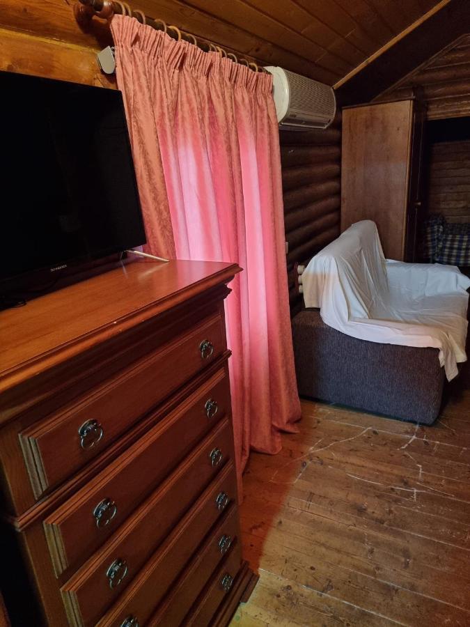 Camping フエンテ・デ・ピエドラ エクステリア 写真