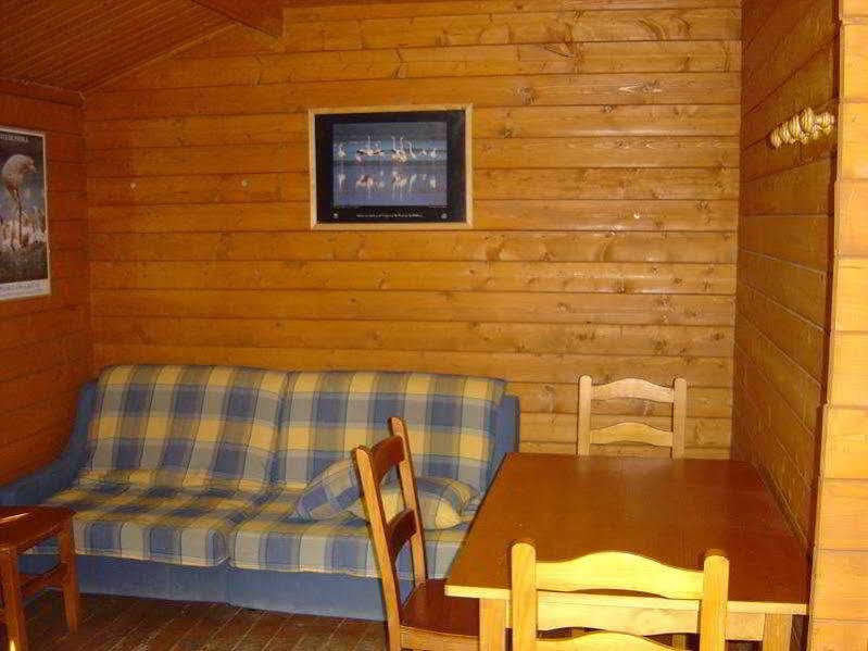 Camping フエンテ・デ・ピエドラ エクステリア 写真